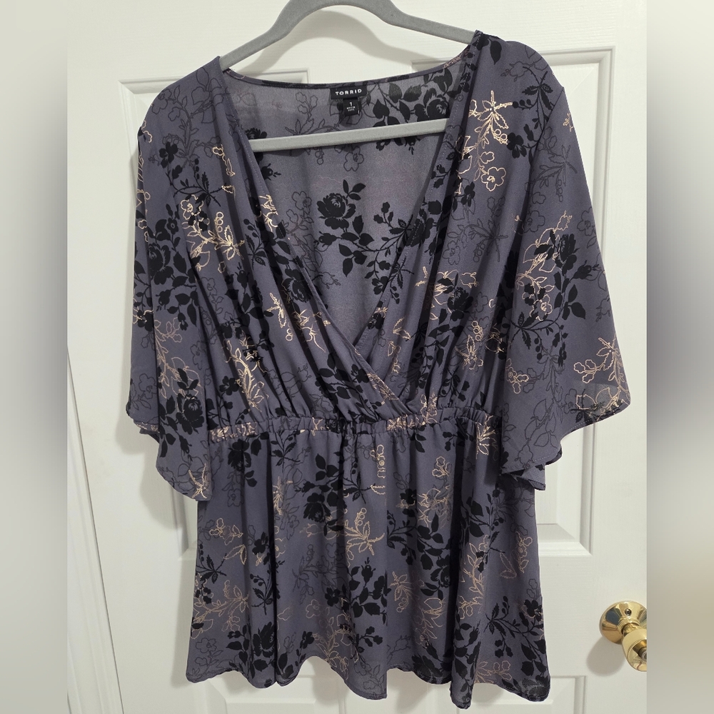 Torrid Flutter Sleeve Tunic Top - 1X